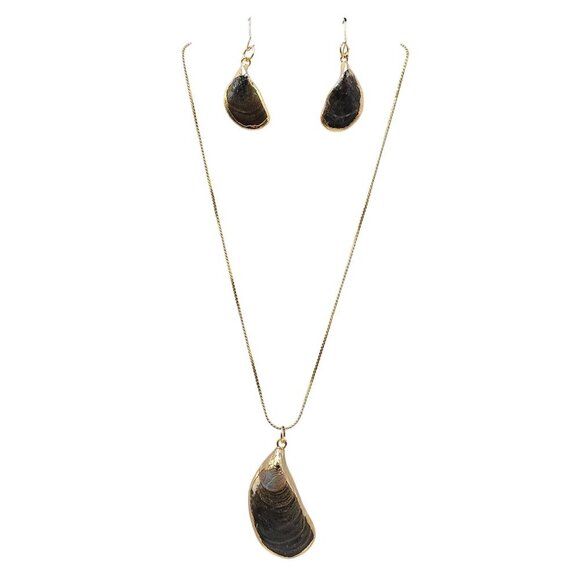 Gold Plated Shell Pendant Necklace Matching Earrings Set Vintage - Picture 1 of 9